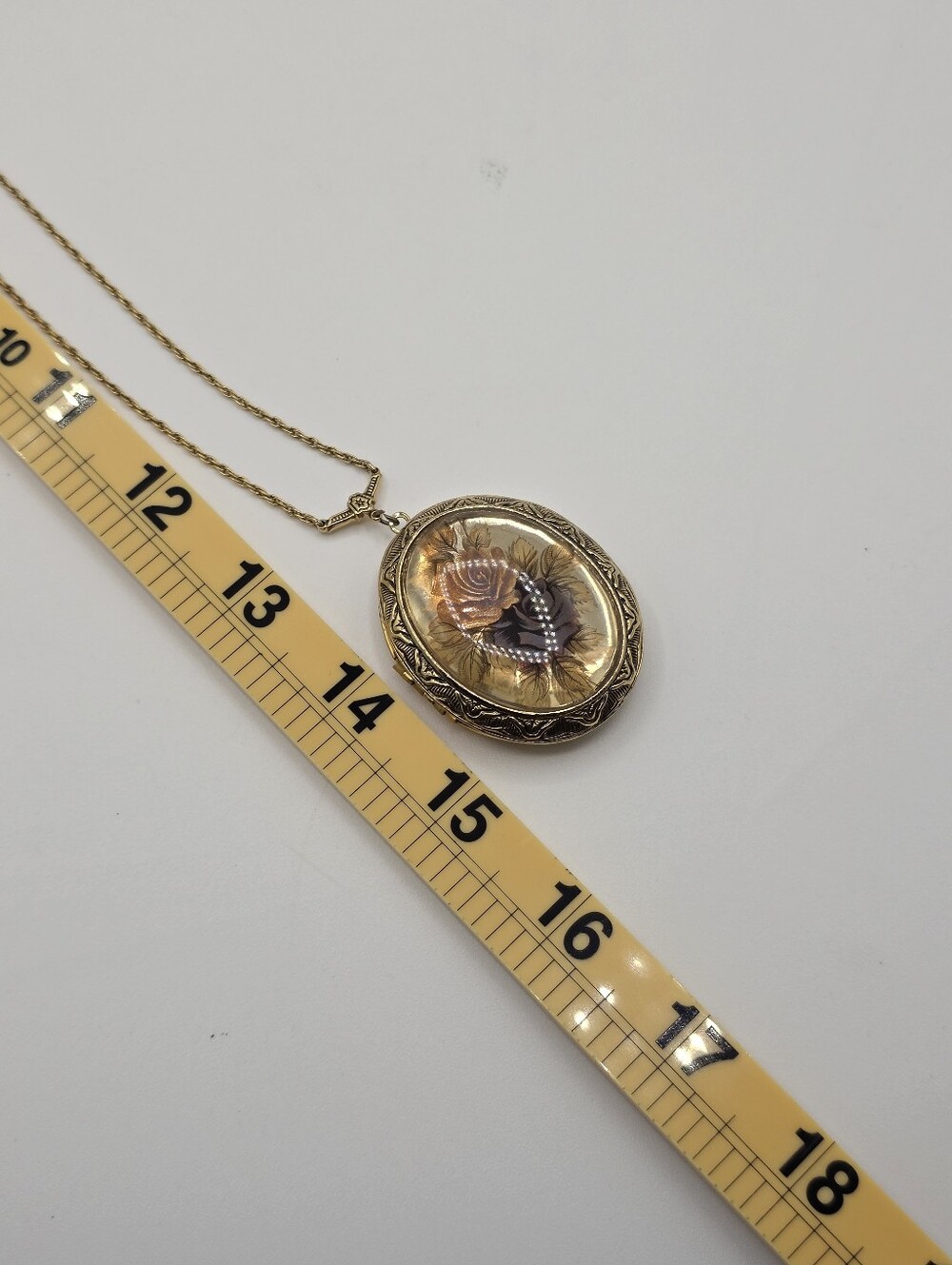 1928 Floral Locket Gold Tone Long Chain - Picture 11 of 11